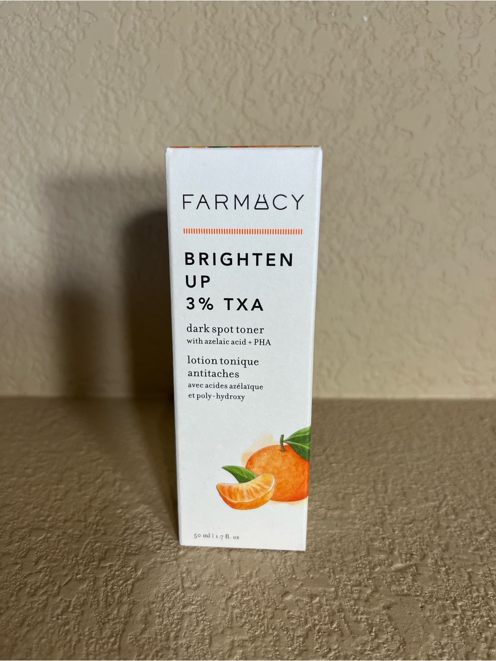 Farmacy Peau Lumineuse TXA à 3% TXA Toner — White & Orange